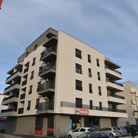 Boskovic Apartment