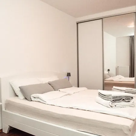 Boskovic Apartment